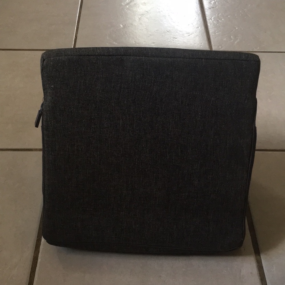 ELECTRONICS HOLDER - Picture 7 of 8